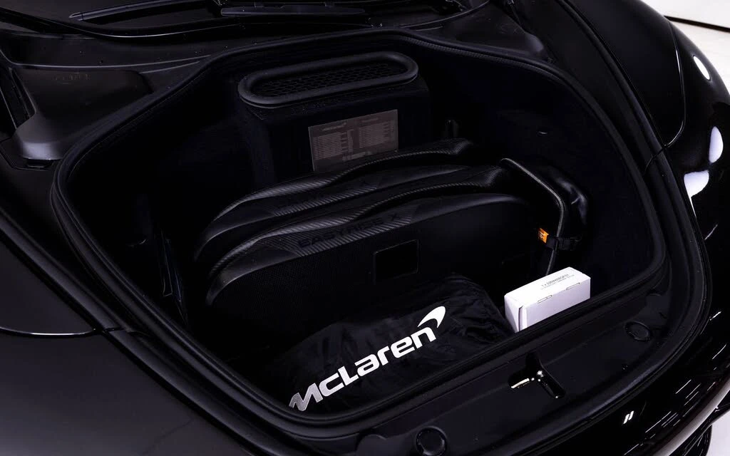 2027 McLaren 750S Spider - Image 25 of 25