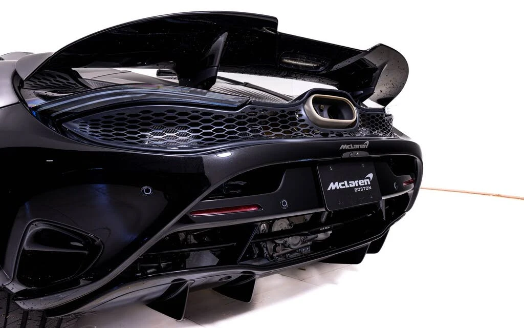 2027 McLaren 750S Spider - Image 14 of 25
