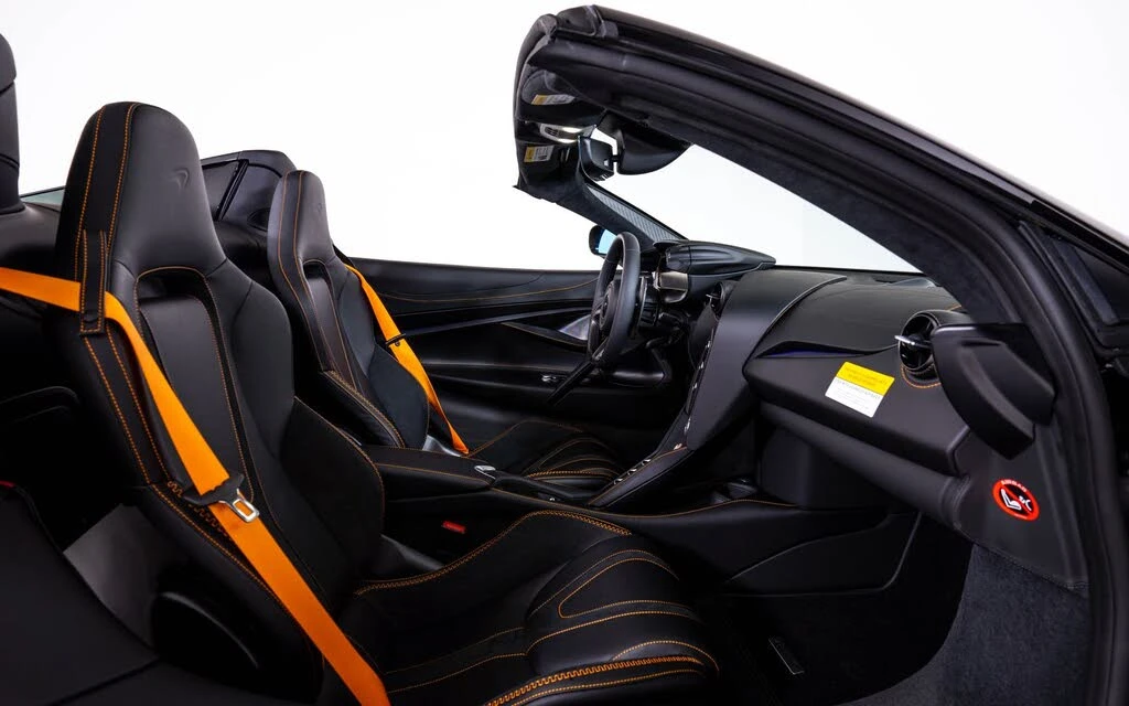 2027 McLaren 750S Spider - Image 23 of 25