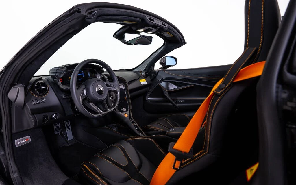2027 McLaren 750S Spider - Image 21 of 25
