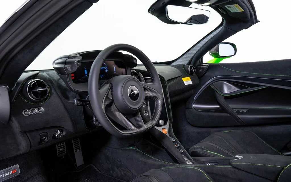 2027 McLaren 750S Spider - Image 22 of 27