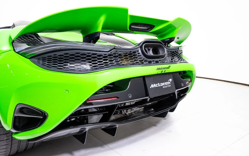 2027 McLaren 750S Spider - Image 14 of 27