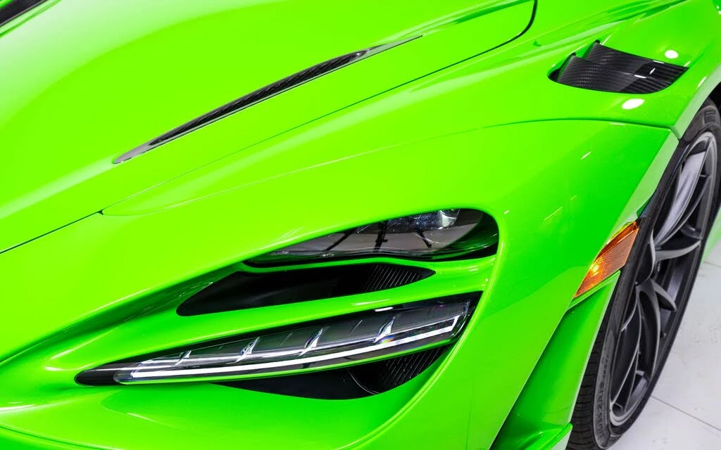 2027 McLaren 750S Spider - Image 17 of 27