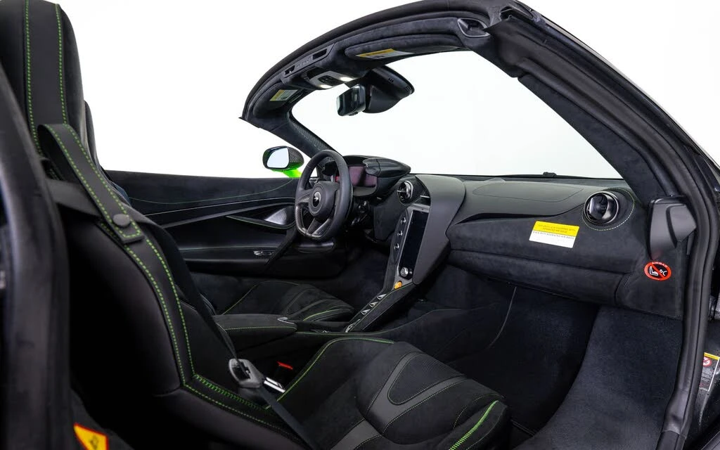 2027 McLaren 750S Spider - Image 26 of 27