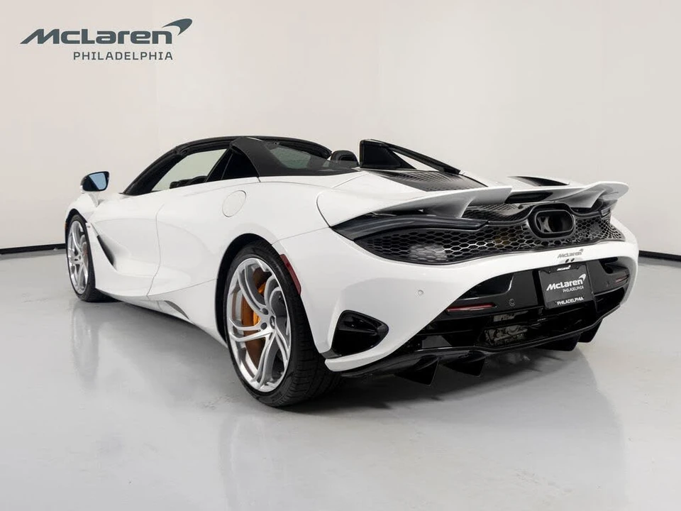 2027 McLaren 750S Spider - Image 4 of 31