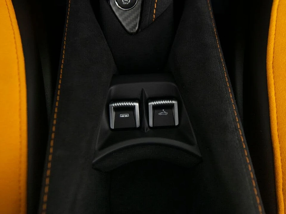 2027 McLaren 750S Spider - Image 27 of 31
