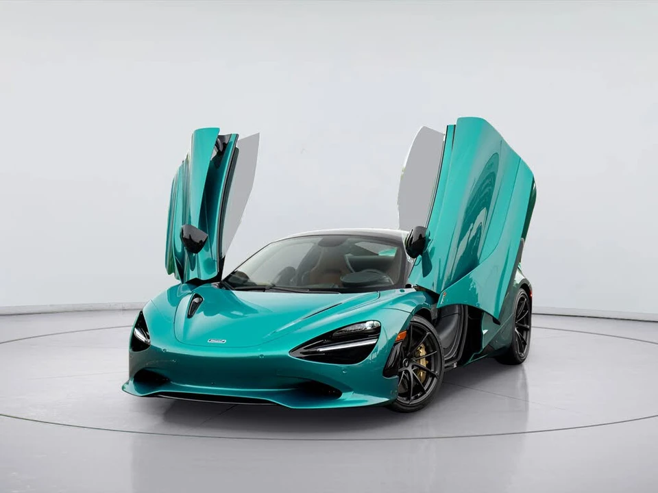 2027 McLaren 750S Spider - Image 3 of 31