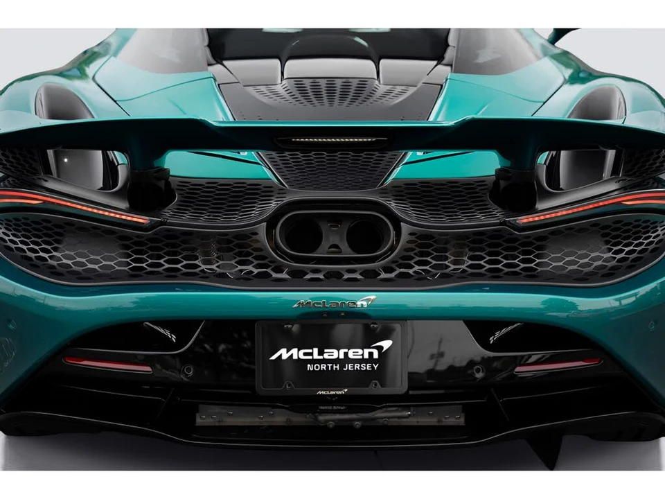 2027 McLaren 750S Spider - Image 27 of 31