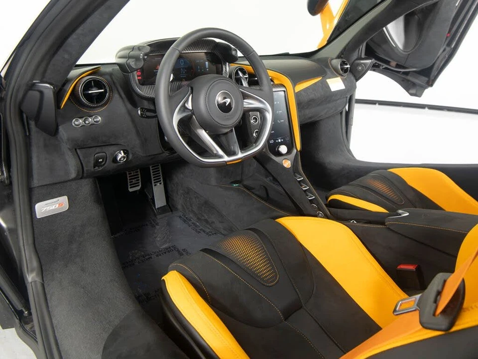2027 McLaren 750S Spider - Image 16 of 31