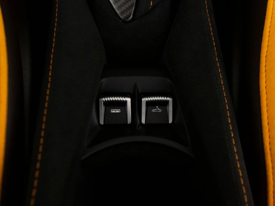 2027 McLaren 750S Spider - Image 23 of 31
