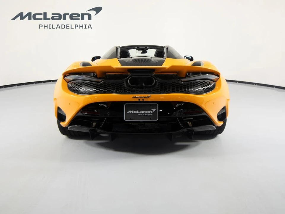 2027 McLaren 750S Spider - Image 8 of 31