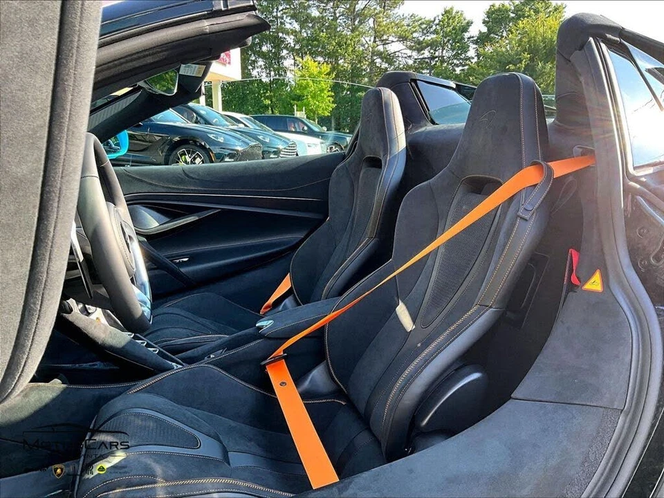 2027 McLaren 750S Spider - Image 9 of 14