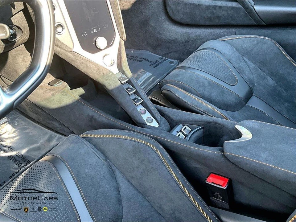 2027 McLaren 750S Spider - Image 8 of 14