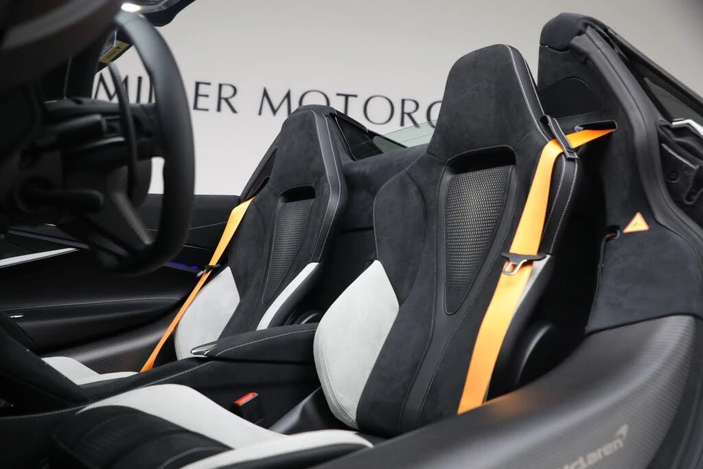 2027 McLaren 750S Spider - Image 30 of 31