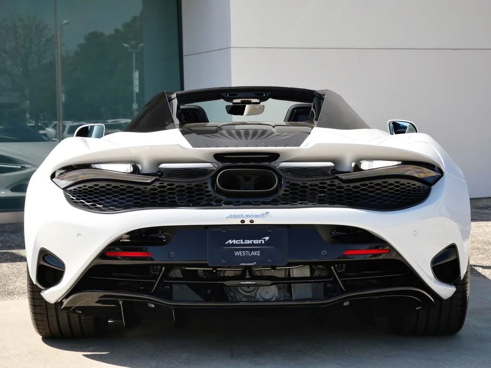 2027 McLaren 750S Spider - Image 5 of 25