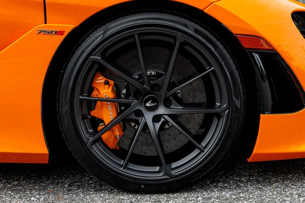 2027 McLaren 750S Spider - Image 15 of 31