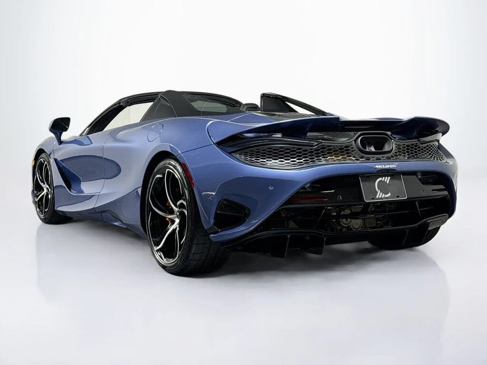 2027 McLaren 750S Spider - Image 3 of 30