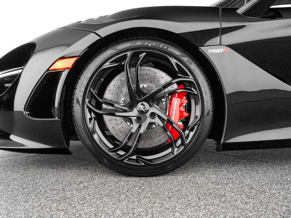 2027 McLaren 750S Spider - Image 15 of 31