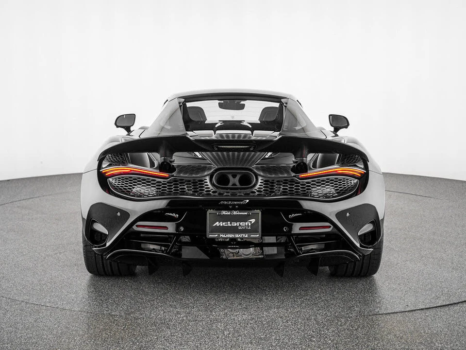 2027 McLaren 750S Spider - Image 18 of 31