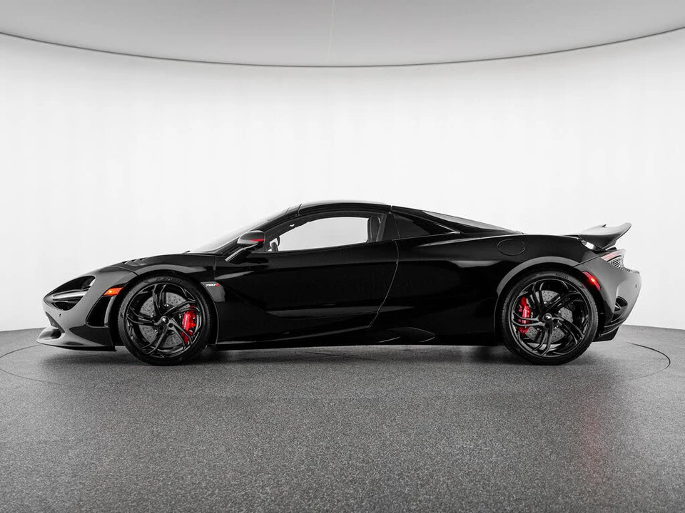 2027 McLaren 750S Spider - Image 4 of 31
