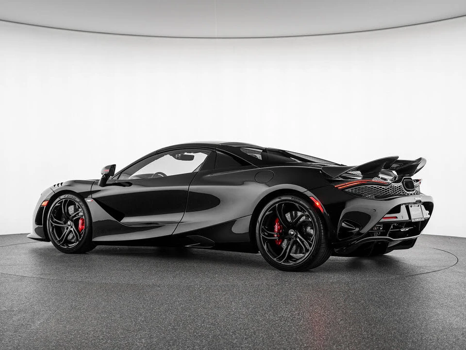 2027 McLaren 750S Spider - Image 17 of 31