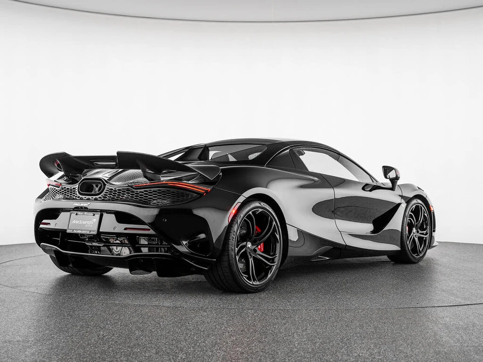 2027 McLaren 750S Spider - Image 2 of 31