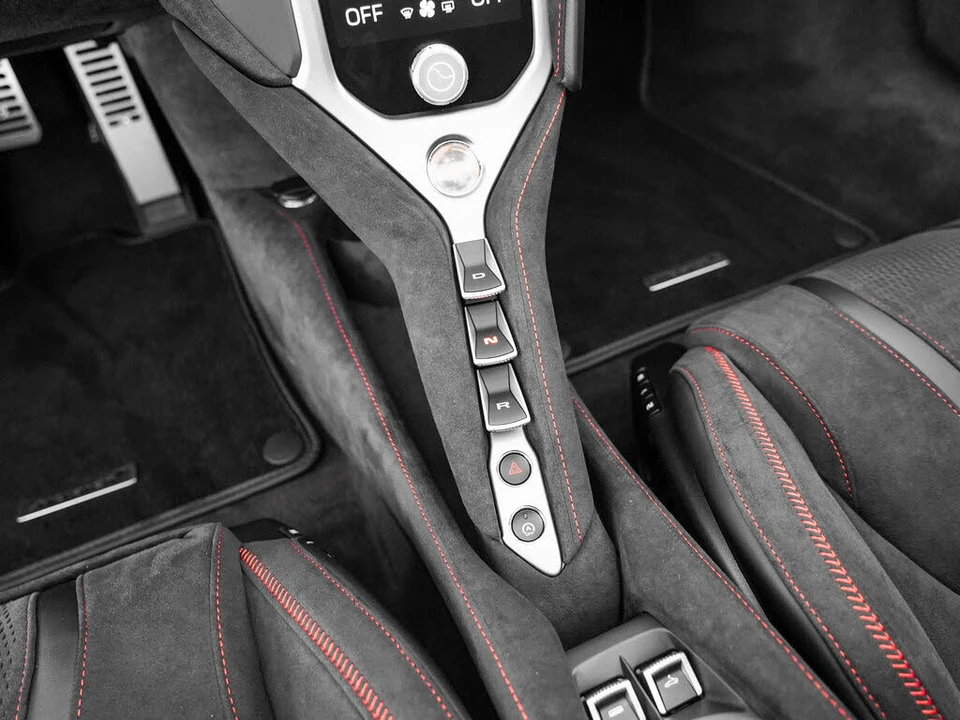 2027 McLaren 750S Spider - Image 26 of 31