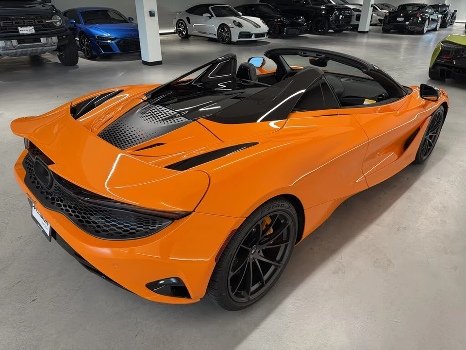 2027 McLaren 750S Spider - Image 9 of 23