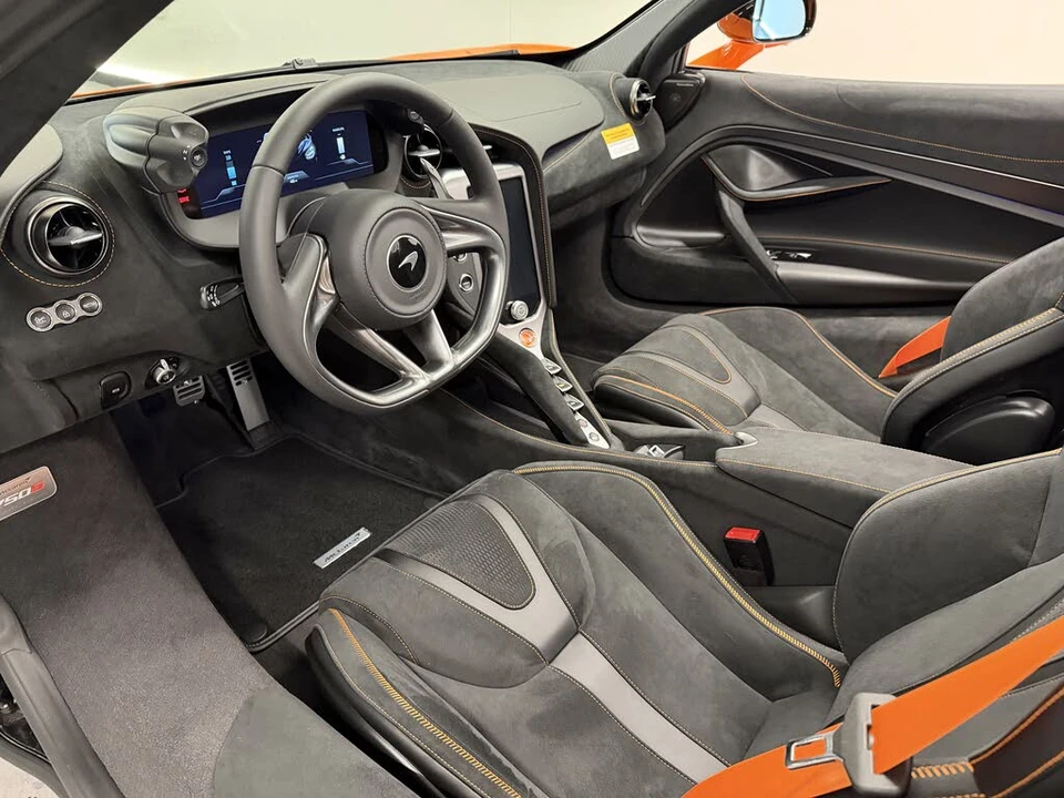 2027 McLaren 750S Spider - Image 17 of 23