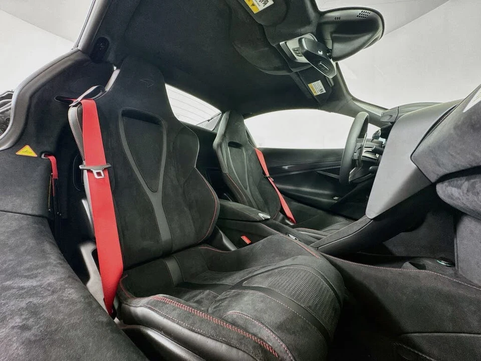 2027 McLaren 750S Spider - Image 20 of 22