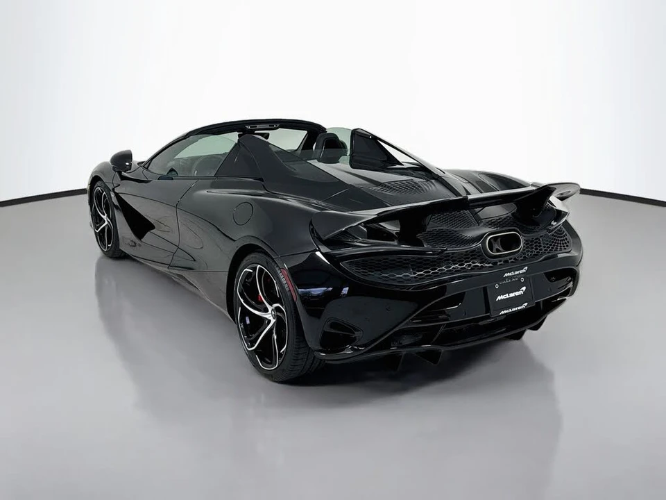 2027 McLaren 750S Spider - Image 8 of 22