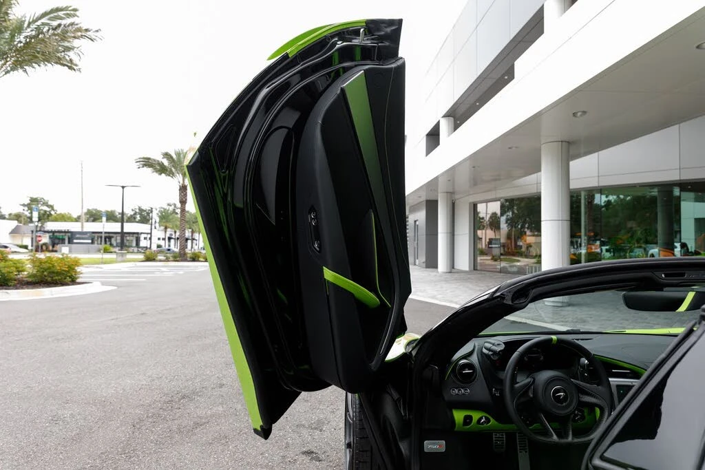 2027 McLaren 750S Spider - Image 12 of 31