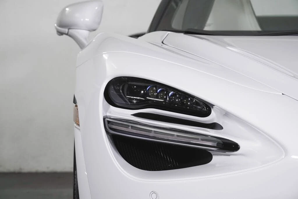 2027 McLaren 750S Spider - Image 15 of 31