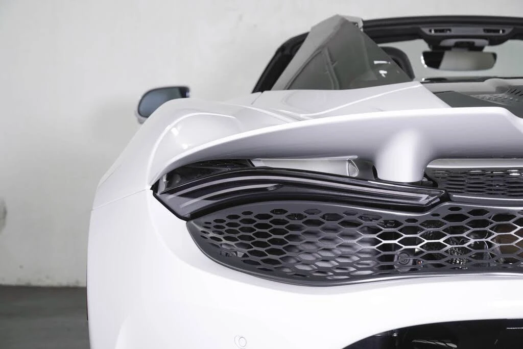 2027 McLaren 750S Spider - Image 19 of 31