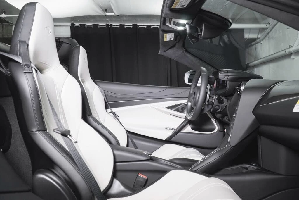 2027 McLaren 750S Spider - Image 12 of 31