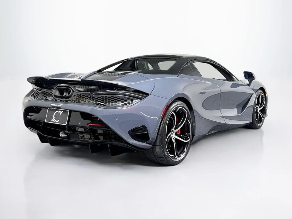 2027 McLaren 750S Spider - Image 5 of 29