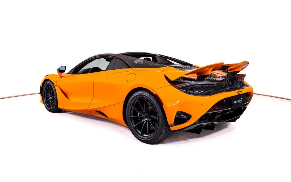 2027 McLaren 750S Spider - Image 4 of 26