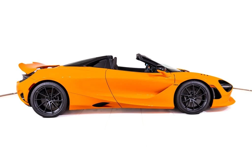 2027 McLaren 750S Spider - Image 8 of 26