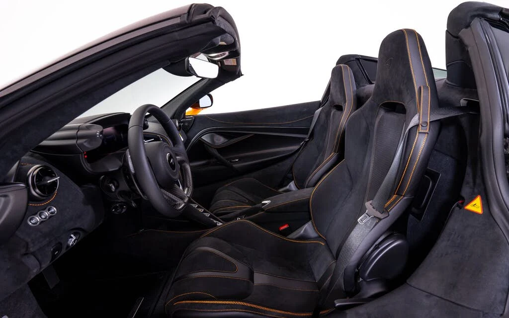 2027 McLaren 750S Spider - Image 23 of 26