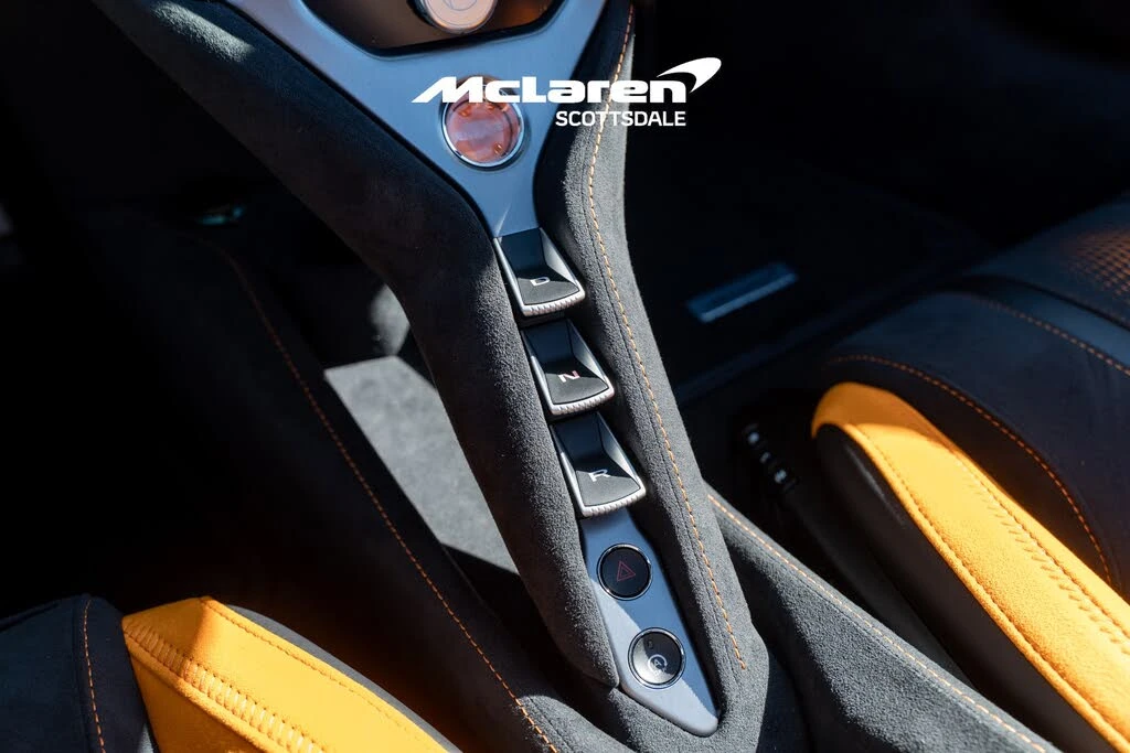 2027 McLaren 750S Spider - Image 16 of 31