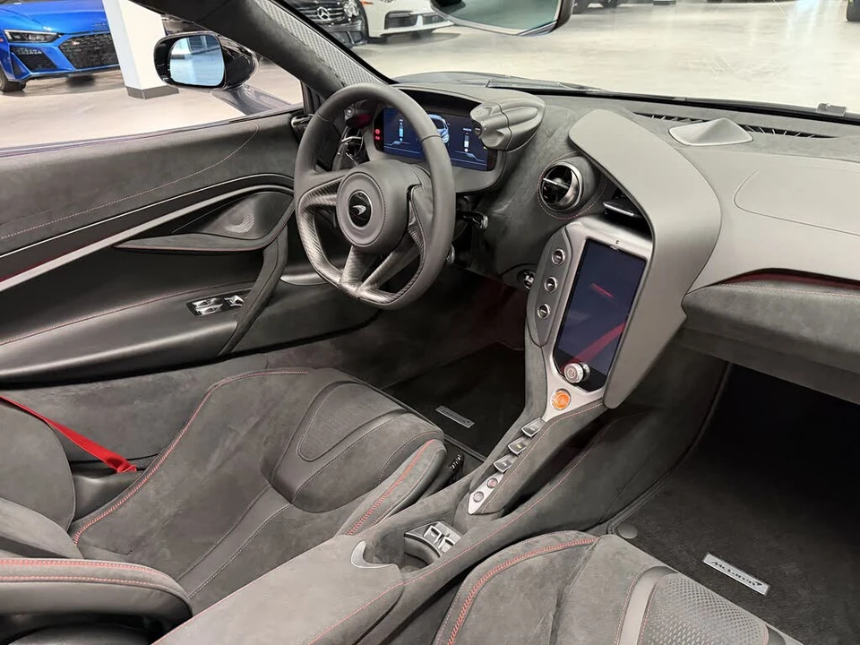 2027 McLaren 750S Spider - Image 19 of 19