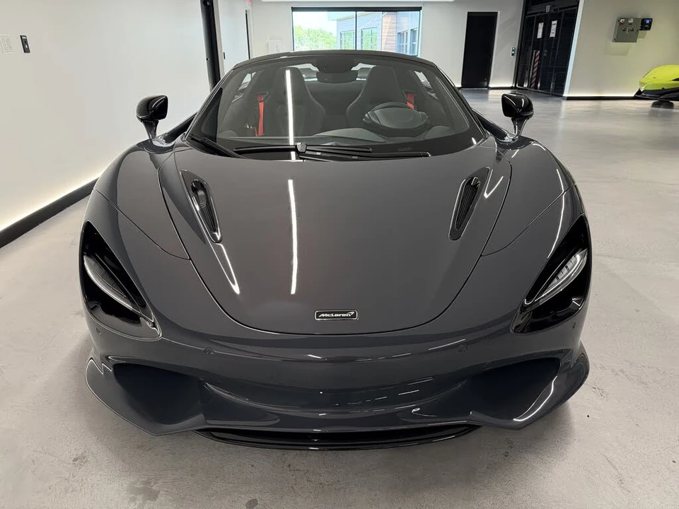 2027 McLaren 750S Spider - Image 9 of 19