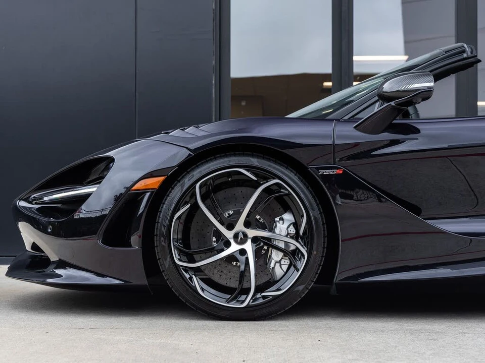 2027 McLaren 750S Spider - Image 13 of 31