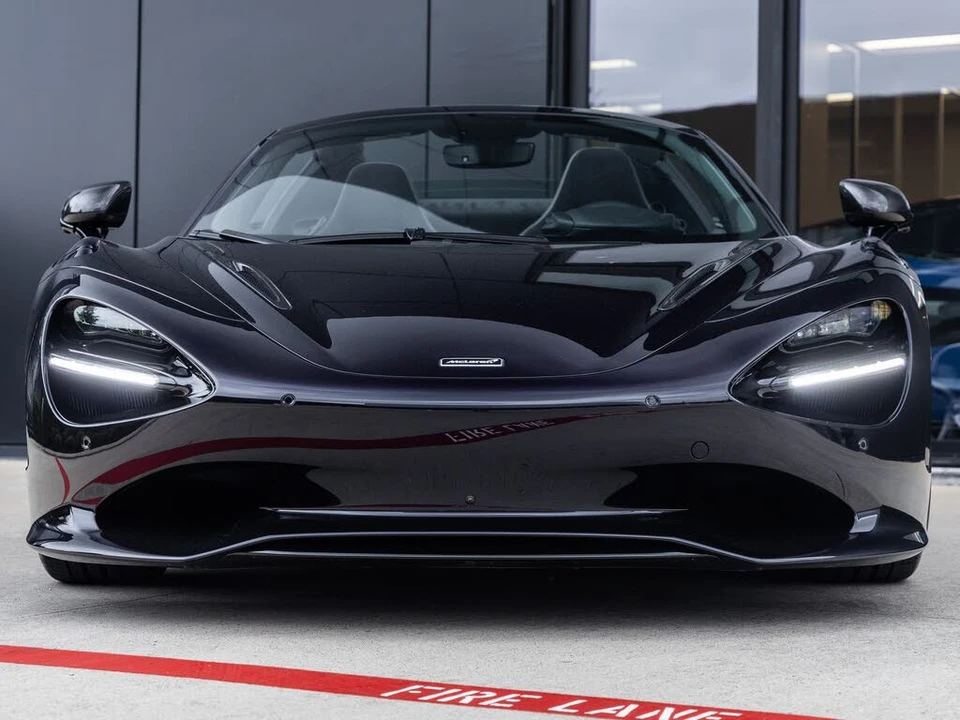 2027 McLaren 750S Spider - Image 5 of 31