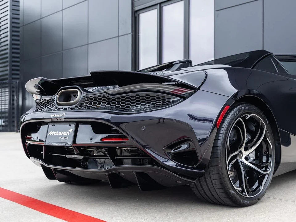 2027 McLaren 750S Spider - Image 19 of 31