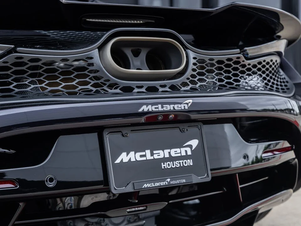2027 McLaren 750S Spider - Image 17 of 31