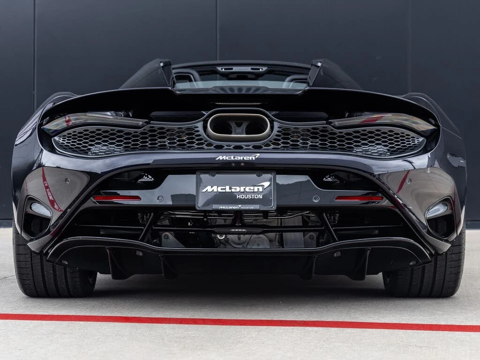 2027 McLaren 750S Spider - Image 9 of 31