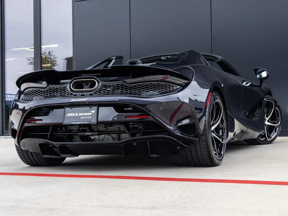 2027 McLaren 750S Spider - Image 10 of 31