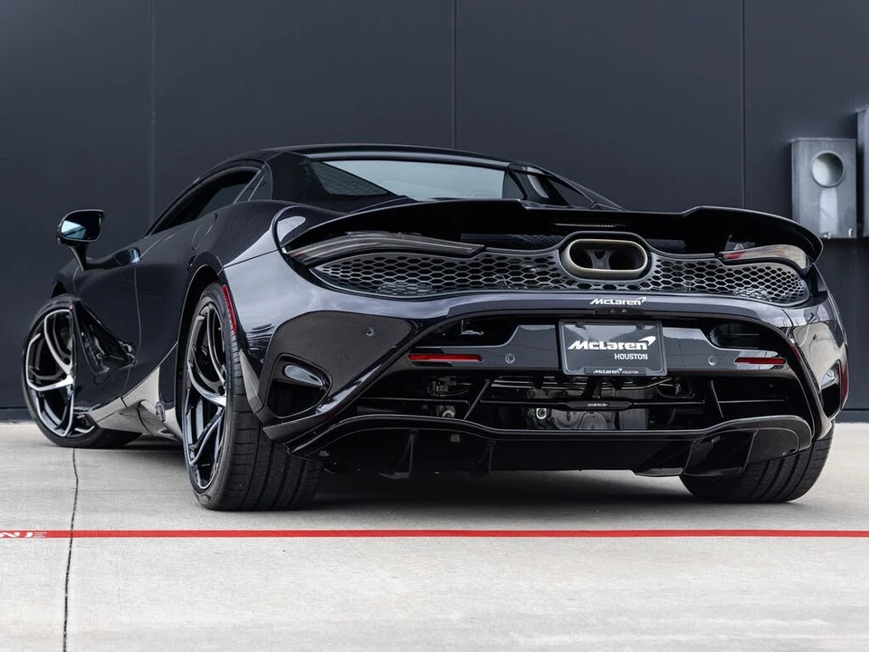 2027 McLaren 750S Spider - Image 7 of 31