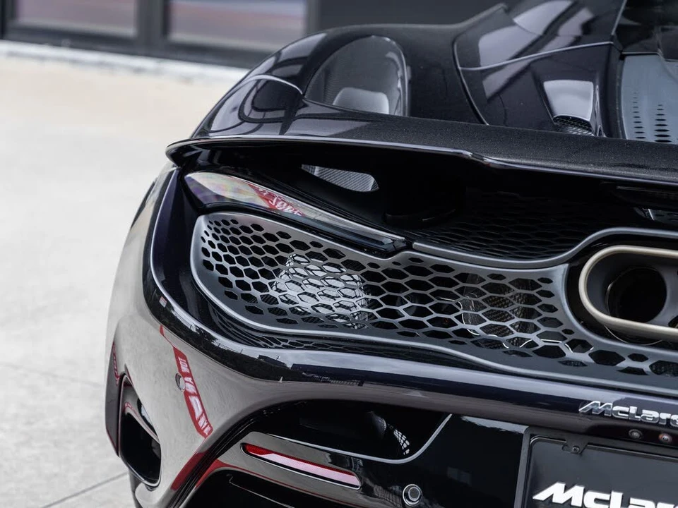 2027 McLaren 750S Spider - Image 15 of 31